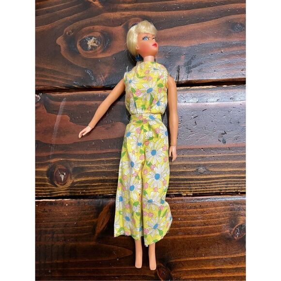 Mattel VTG Barbie Twist N Shout 1968 Made In Taiwan Blue Eyes Blonde